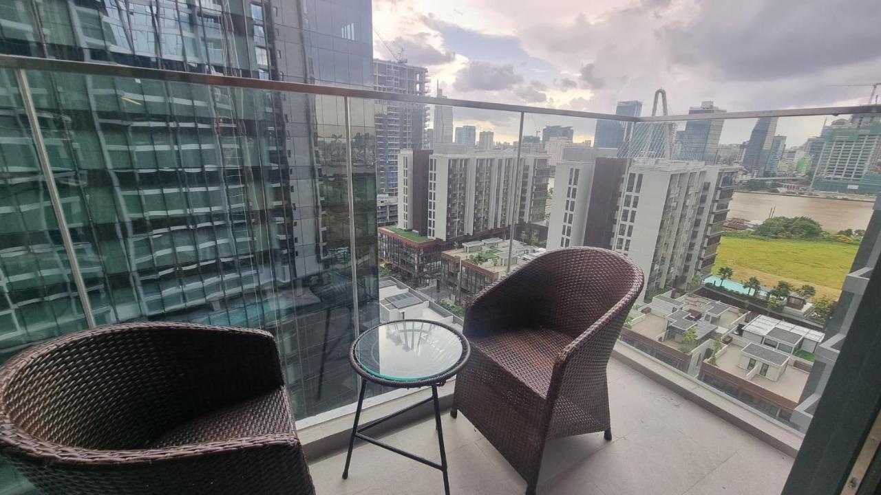 The Crest-Central Saigon Riverside -Free Pool-Gym-Sauna Room-Yoga Room Ho Chi Minh City Exterior photo