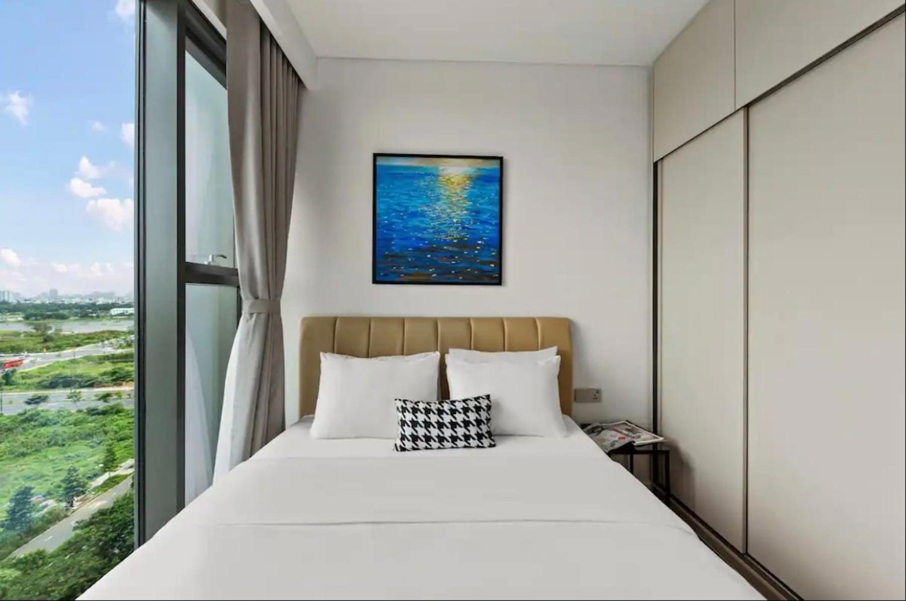 The Crest-Central Saigon Riverside -Free Pool-Gym-Sauna Room-Yoga Room Ho Chi Minh City Exterior photo